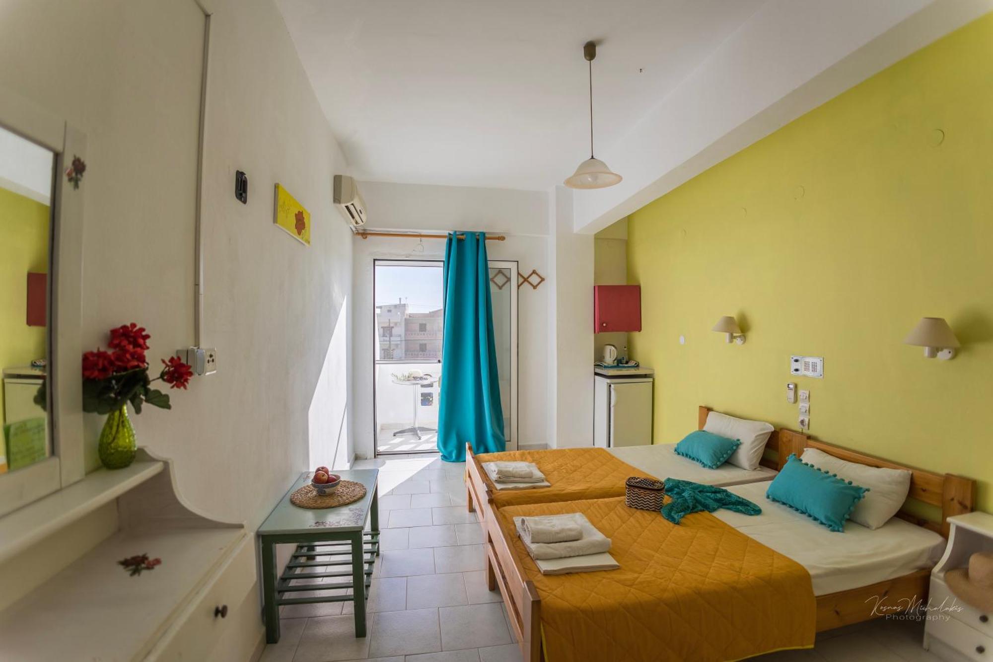 Galini Apartments Ideal For Family Near The Beach 칼라마키 외부 사진